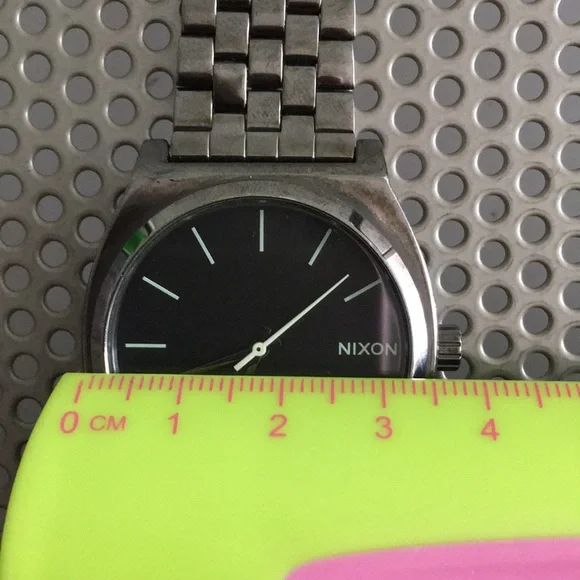 🖤NIXON minimal time teller man’s watch